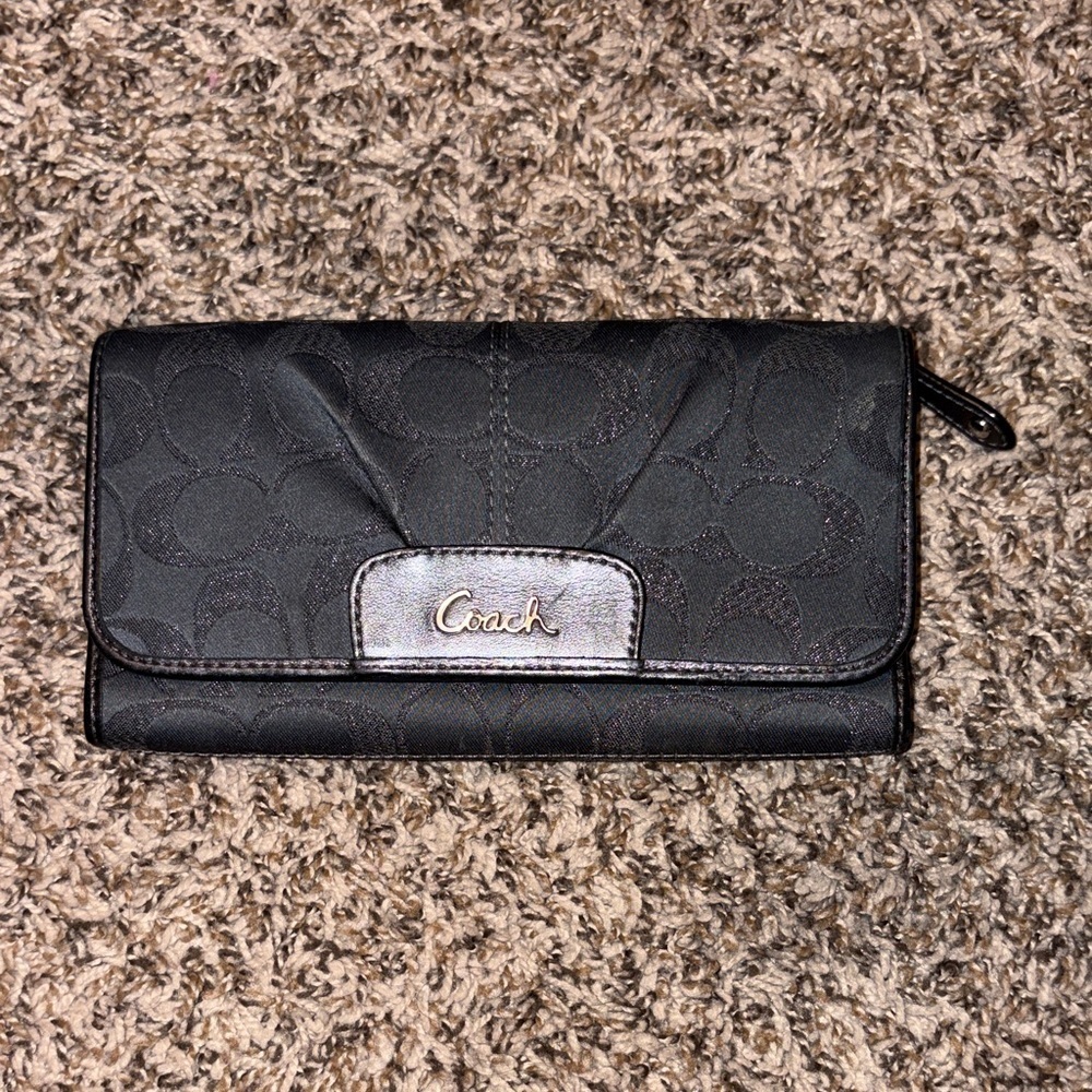 Vintage Authentic Coach Black Signature Wallet
